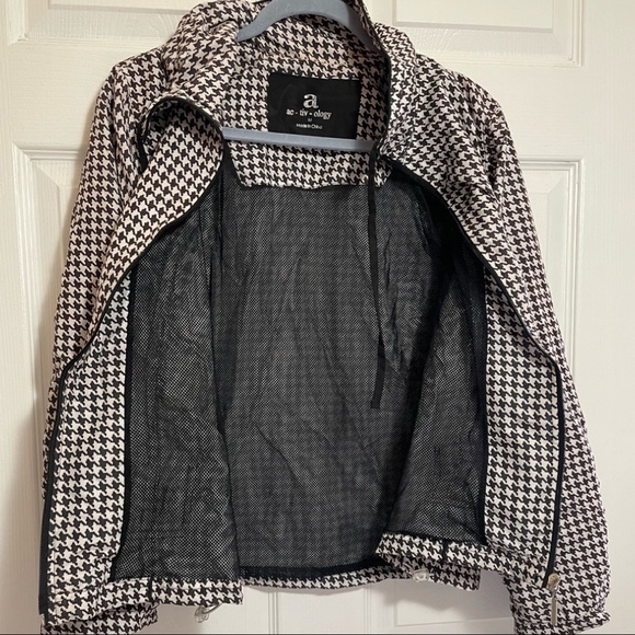 Zippered Houndstooth Windbreaker NWOT - Picture 4 of 9